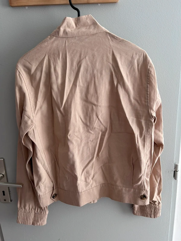 Veste - photo numéro 3