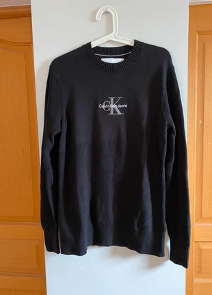 Pull noir en mailles, marca: Calvin Klein Jeans, estado: Novo sem etiquetas, tamanho: M, €20.00, €21.70 inclui Proteção do Comprador