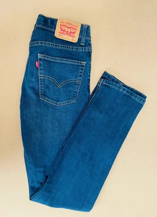 Jean Levi’s 511 Slim Homme - Bleu Foncé - Taille 16 ans - Coupe Moderne et Confortable, merk: Levi's, staat: Heel goed, maat: 16 jaar / 176 cm, € 14,90, € 16,35 inclusief Kopersbescherming