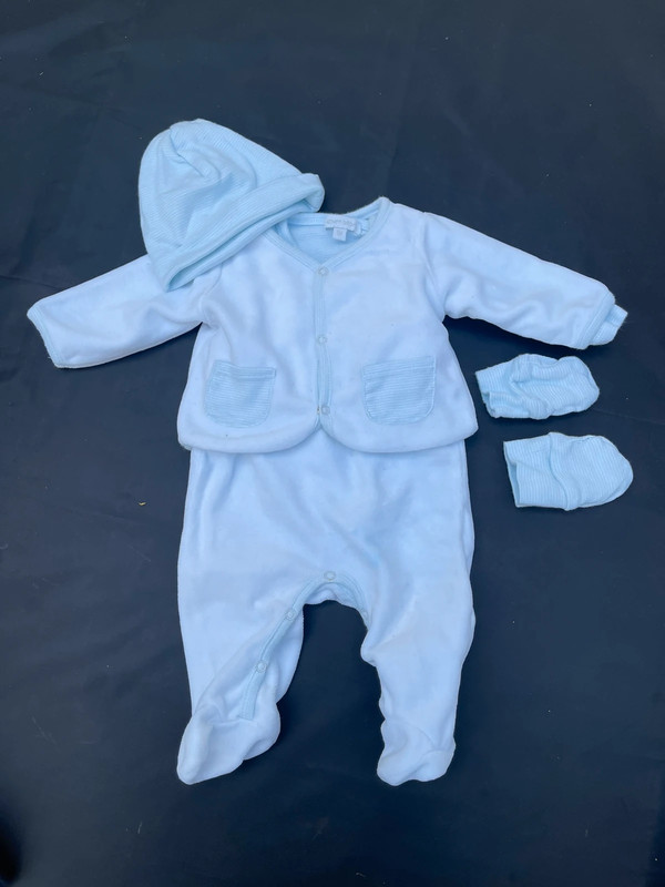 Pyjama bodies gilet moufle et bonnet