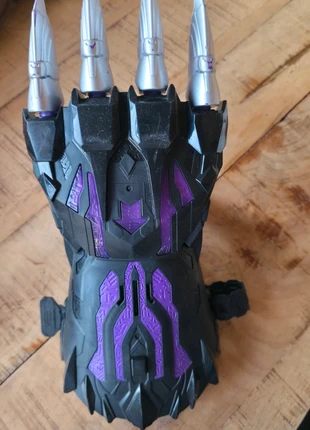 🖤 Gant lance-missiles Thanos Avengers (Hasbro), marque: Hasbro, état: Bon état, taille: Taille unique, 10,00 €, 11,20 € Protection acheteurs incluse