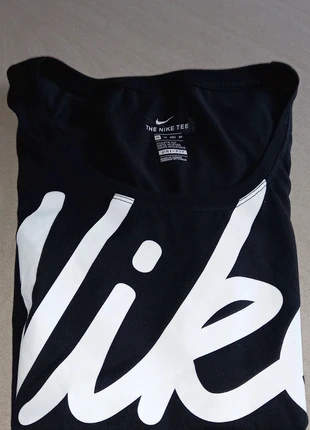 Tee shirt Nike noir, brand: Nike, condition: Very good, size: XS / 34 / 6, €6.00, €7.00 includes Buyer Protection