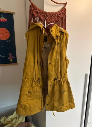 Veste sans manches, marke: Love Tree, zustand: Sehr gut, größe: S / 36 / 8, 5,00 €, 5,95 € inklusive Vinted-Käuferschutz