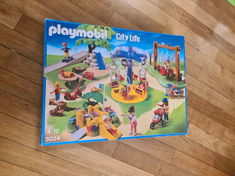 PLAYMOBIL City Life Playground - 5024