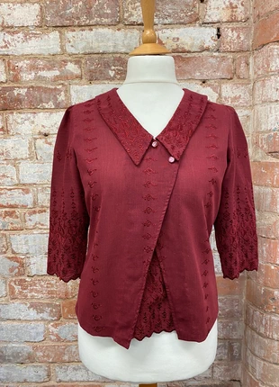 Burgundy Button Back Blouse with Embroidery 40”, brand: Vintage, condition: Very good, size: L / 12, £10.00, £11.20 includes Buyer Protection