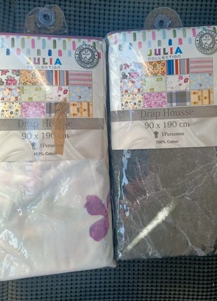 Lot 2 draps, merk: Coton, staat: Nieuw, maat: 70-100 cm x 190-200 cm, € 17,00, € 18,55 inclusief Kopersbescherming