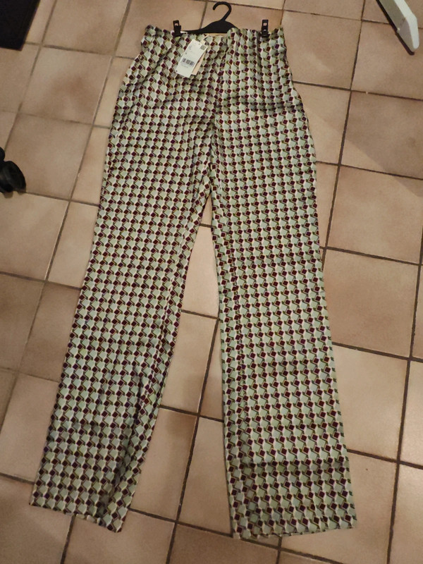 Pantalon satiné Mango 1