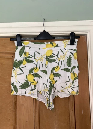 Lemon print linen shorts , brand: Pull & Bear, condition: Very good, size: M / UK 12-14, £3.00, £3.85 includes Buyer Protection