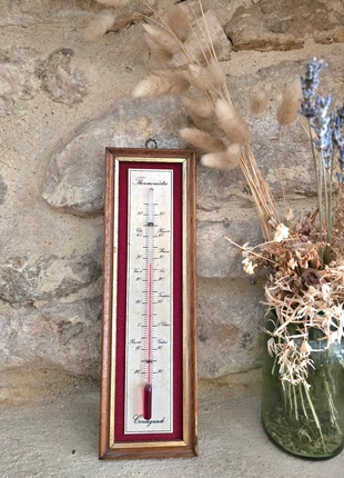Thermomètre fonctionnel centigrades vintage – Bois et velours rouge, marke: Vintage Love, zustand: Sehr gut, 6,00 €, 7,00 € inklusive Vinted-Käuferschutz