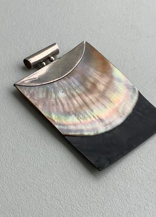 Silver and mother of Pearl/Paua shell pendant, brand: Silver, condition: Good, £55.00, £58.45 includes Buyer Protection