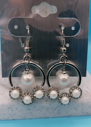 Orecchini argento con perle, brand: Fashionmoda, condizioni: Nuovo senza cartellino, €2.00, €2.80 include la Protezione acquisti