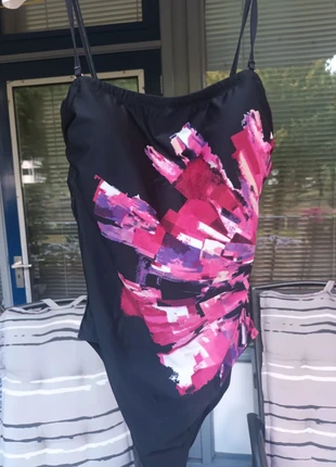 Erg mooi badpak, staat: Heel goed, maat: XXXL / 46 / 18, € 25,00, € 26,95 inclusief Kopersbescherming