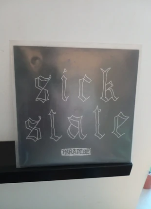 Sick State 7", zustand: Sehr gut, 4,00 €, 4,90 € inklusive Vinted-Käuferschutz