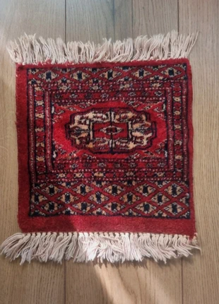 Vintage wollen mini tapijt – rood, merk: Vintage Chic, staat: Goed, € 5,00, € 5,95 inclusief Kopersbescherming Pro