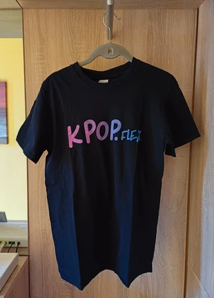 Tshirt Kpop flex, zustand: Neu, größe: S / 36 / 8, 20,00 €, 21,70 € inklusive Vinted-Käuferschutz