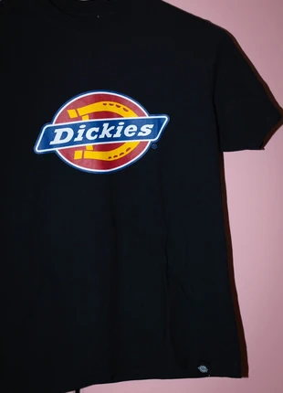 T-shirt Dickies, marque: Dickies, état: Très bon état, taille: S, 10,00 €, 11,20 € Protection acheteurs incluse