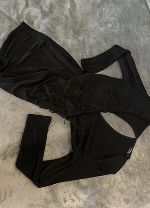 Robe noir à France style salsa espagnol, marque: Bershka, état: Bon état, taille: M / 38 / 10, 4,00 €, 4,90 € Protection acheteurs incluse