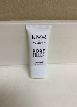 NYX Professional Makeup Pore Filler
