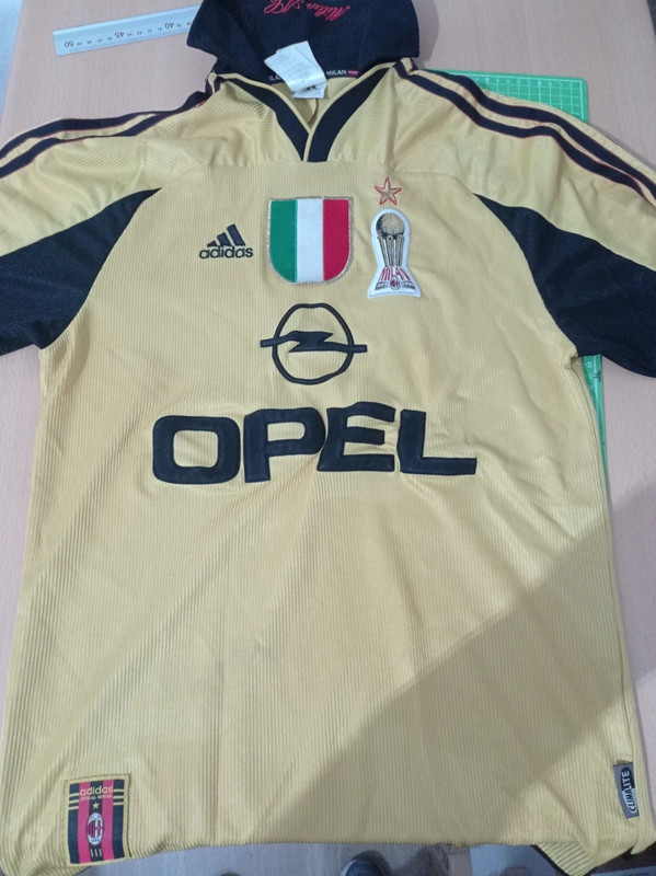 Milan maglia store centenario 1999