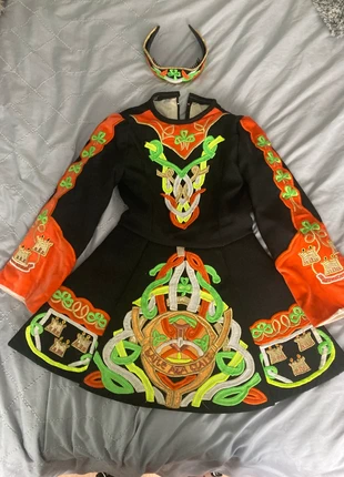 Custom-Made Irish Dance Dress – Vintage Solo Style (Baile Átha Cliath), condition: Satisfactory, size: 6 years / 116 cm, €90.00, €95.20 includes Buyer Protection