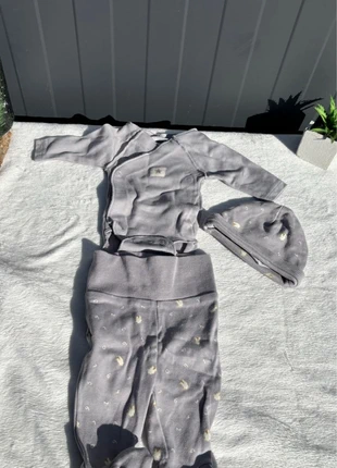 Ensemble taille 00, brand: Kiabi, condition: New without tags, size: Newborns / 44 cm, €2.00, €2.80 includes Buyer Protection