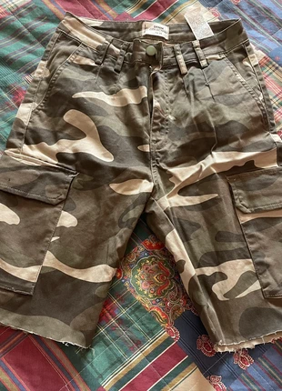 pantaloncino cargo militare custom, marque: Tally Weijl, état: Très bon état, taille: XXXS / 30 / 2, 5,00 €, 5,95 € Protection acheteurs incluse