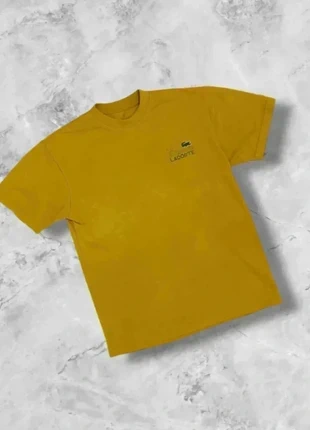 T-shirt lacoste - Vintage/2000’s/90’s - Très bon état - Logo brodé - Jaune - Taille M, brand: Lacoste, condition: Very good, size: M, €15.00, €16.45 includes Buyer Protection