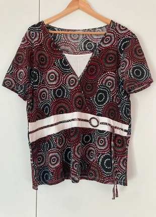 Haut à motif , marque: Damart, état: Très bon état, taille: 5XL / 50 / 22, 6,00 €, 7,00 € Protection acheteurs incluse