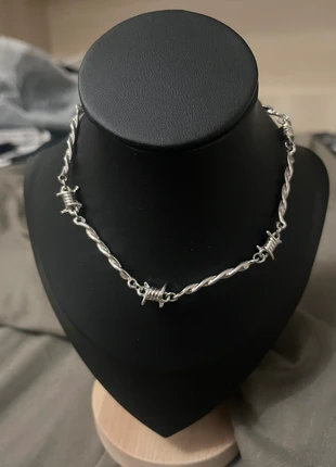 Collana filo spinato – Dolls Kill, marque: Dolls Kill, état: Neuf sans étiquette, 12,00 €, 13,30 € Protection acheteurs incluse