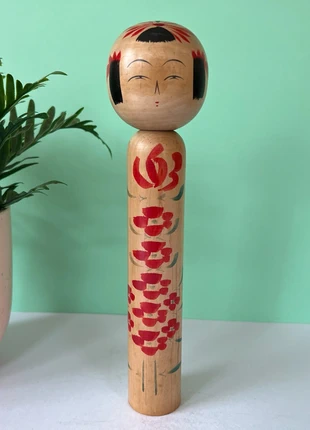 Poupée Kokeshi de 1979 de Kobayashi Seitaro - Ancienne poupée traditionnelle japonaise 🇯🇵, zustand: Sehr gut, größe: Einheitsgröße, 29,00 €, 31,15 € beinhaltet Vinted-Käuferschutz Pro