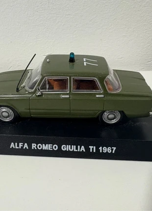 Alfa Romeo Giulia TI 1967 – Carabinieri - Modellino da collezione, marke: DeAgostini, zustand: Gut, größe: Einheitsgröße, 10,00 €, 11,20 € inklusive Vinted-Käuferschutz