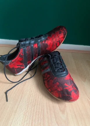 Adidas sneakers special editie, marca: adidas, estado: Satisfatório, tamanho: 37, €22.50, €24.33 inclui Proteção do Comprador