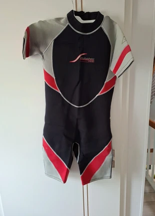 Kurzer Neopren Anzug Gr.L, merk: One, staat: Heel goed, € 15,00, € 16,45 inclusief Kopersbescherming