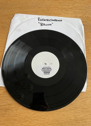 Vinyle Maxi 33t - RemoteControle - Bruno - 2001, estado: Bueno, 7,00 €, 8,05 € Protección al comprador incluida