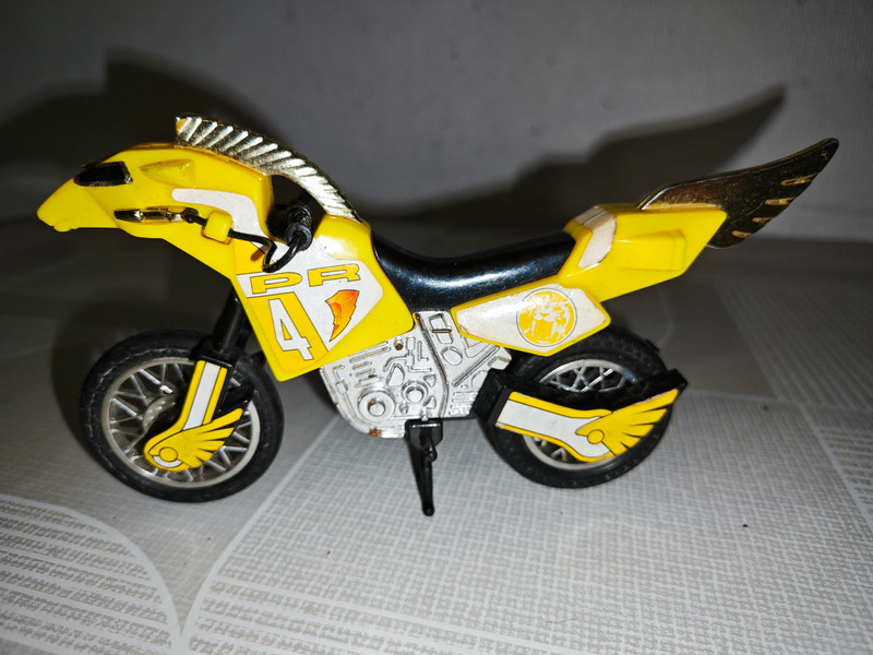 Moto Power Ranger Mighty Morphine jaune année 90 Bandai 3