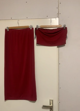 2 set piece, rood, merk: Shein, staat: Heel goed, maat: L / 40 / 12, € 3,00, € 3,85 inclusief Kopersbescherming