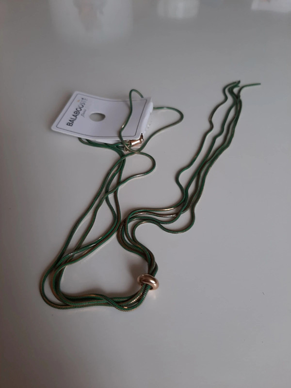 Collier en acier vert 2