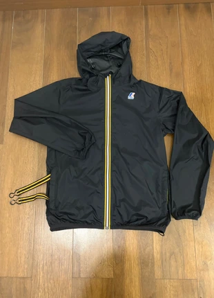 K-Way Le Vrai 3.0 Claude M enfants 🔹 impeccable, brand: K-Way, condizioni: Ottime, taglia: XS, €65.00, €68.95 include la Protezione acquisti