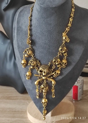 Tête de mort doré collier gothique rétro 12€, brand: Retro, condition: Very good, €12.00, €13.30 includes Buyer Protection Pro