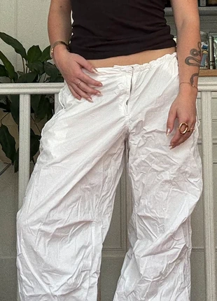 Cargo Urban Outfitters, marca: Urban Outfitters, estado: Muito bom, tamanho: S / 36 / 8, €15.00, €16.45 inclui Proteção do Comprador