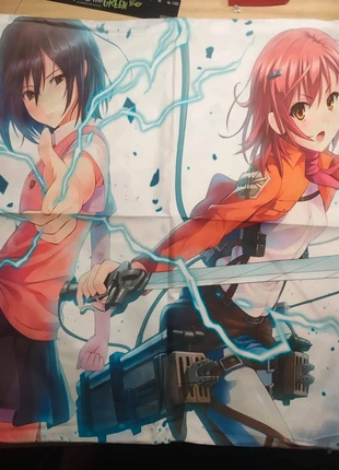 Federa Attack on titan 37x37 cm, marke: Attack On Titan, zustand: Neu, größe: Sonstige, 3,50 €, 4,38 € inklusive Vinted-Käuferschutz