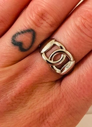 Bague ajustable tendance argenté acier inoxydable, brand: Boutique Parisienne, condizioni: Ottime, taglia: Regolabile, €8.00, €9.10 include la Protezione acquisti Pro