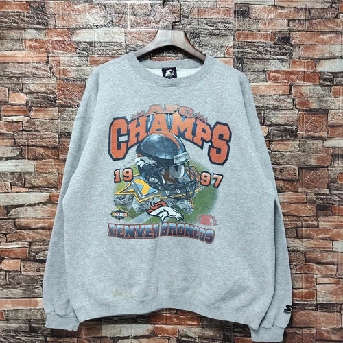 NWT Denver Broncos Sweatshirt | Size M