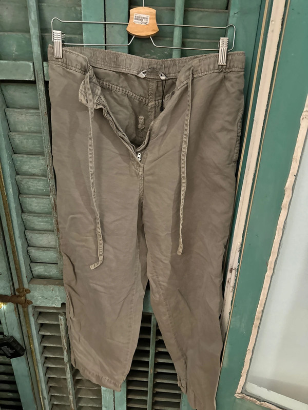 Pantalon chino gris et kaki 1