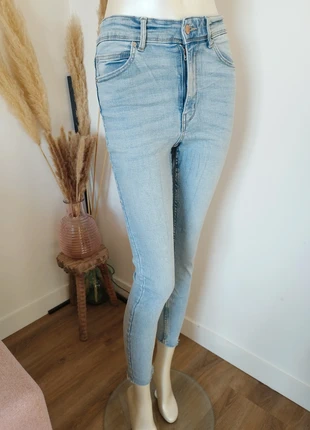 Jean skinny clair effiloché – Lefties – Taille S, marke: Lefties, zustand: Sehr gut, größe: S / 36 / 8, 5,50 €, 6,48 € inklusive Vinted-Käuferschutz