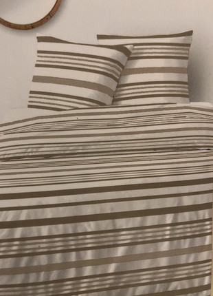 Parure de lit Domedia housse de couette 💯% coton 220*240, marque: Domédia, état: Neuf avec étiquette, taille: King Size (220-240 cm x 220-260 cm), 19,00 €, 19,99 € Protection acheteurs incluse