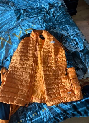 The North Face orange 800 nuptuse gilet, brand: The North Face, condition: Very good, size: XL, €50.00, €53.20 includes Buyer Protection