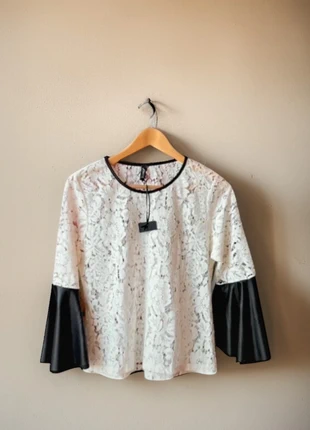 Nieuwe top met kant, merk: Vintage Boutique, staat: Heel goed, maat: M / 38 / 10, € 7,00, € 8,05 inclusief Kopersbescherming