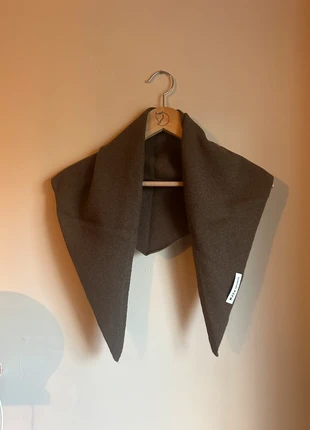 100% wool brown triangle scarf, brand: MOCU, condition: New without tags, £18.99, £20.64 includes Buyer Protection Pro