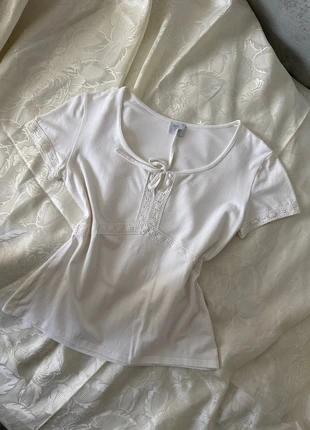 🦢 T-shirt blanc vintage coquette dentelle asesthetic White, brand: Mia soana, condition: Very good, size: S / 36 / 8, €7.00, €8.05 includes Buyer Protection